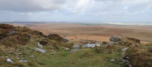 The path leading north. I am headed for the top of the inverted V at centre of picture